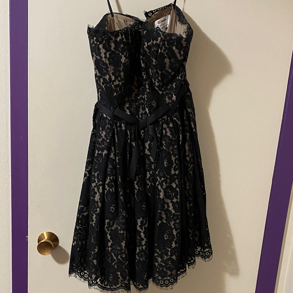 Robert Rodriguez Black Lace Prom Dress